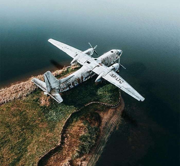 Abandoned airplane