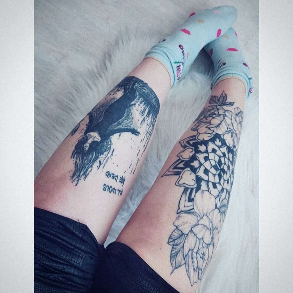 leg tattoos for women, lower leg tattoos for women, lower leg tattoo designs for women, female thigh tattoos history, history of female lower leg tattoos