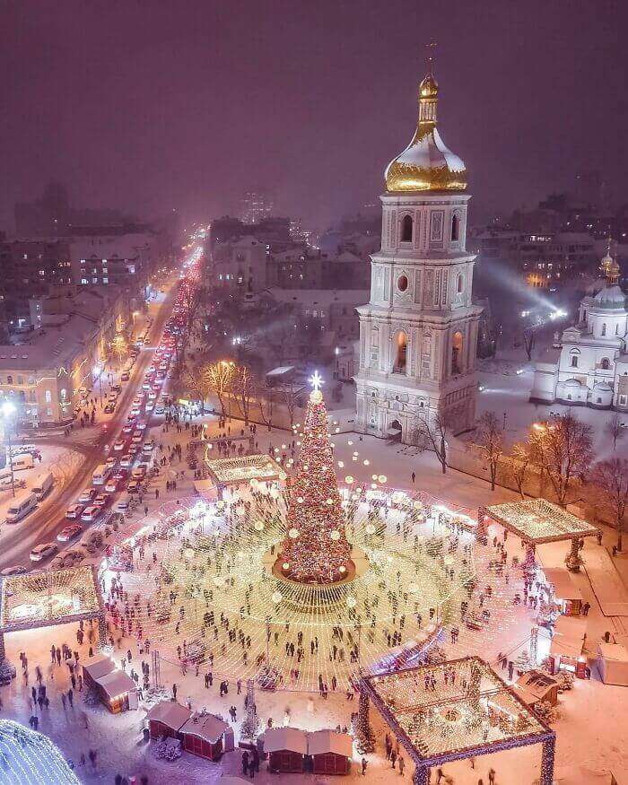 Christmas tree located in Sofiyivska square in Kyiv