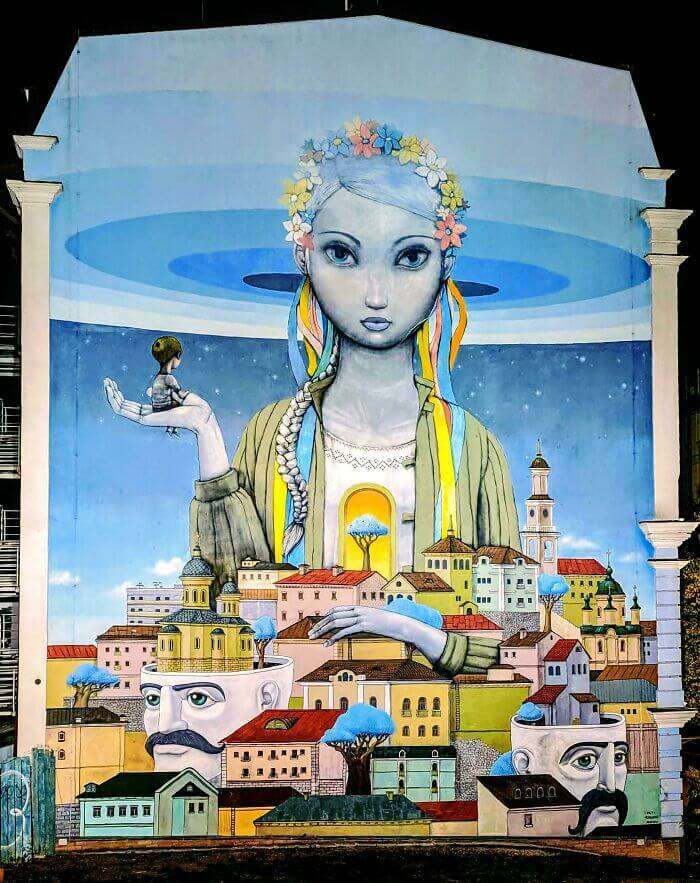 Revival mural in Kyiv