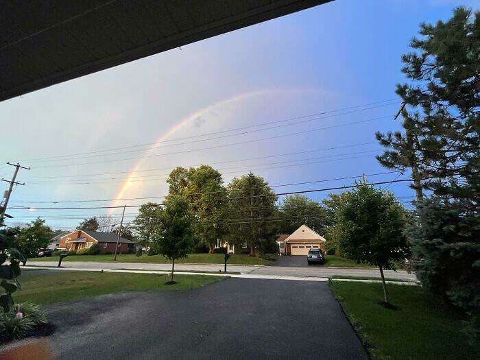 show me a picture of a rainbow