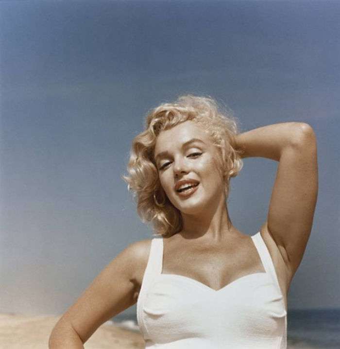 marilyn monroe famous photos,portrait photography marilyn monroe,marilyn monroe iconic pictures,beautiful marilyn monroe