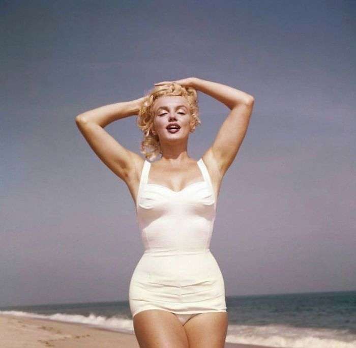 marilyn monroe famous photos,portrait photography marilyn monroe,marilyn monroe iconic pictures,beautiful marilyn monroe