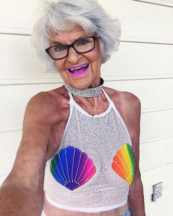 bad granny,trendy instagram baddie outfits,old grandma clothes,old grama,how old is granny