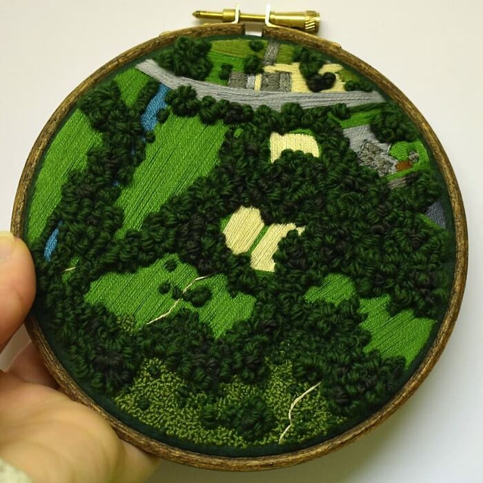 embroideries,embroidery artist,embroidery arts,british landscapes,design by juju,embroideres,goldwork