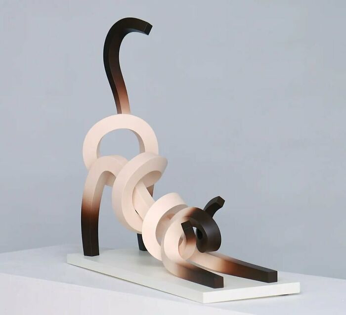 Sculptures designed by Lee Sangsoo Artsangsoo