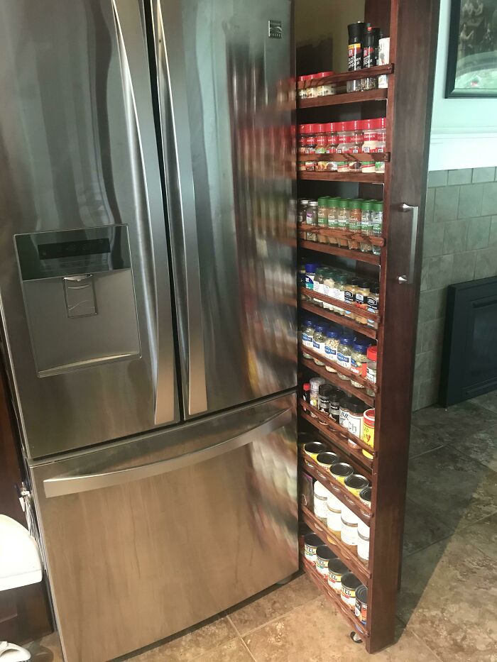 This spice rack uses less space