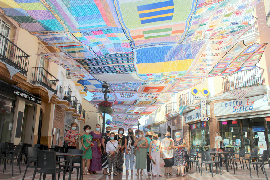 crocheted canopy,colorful canopy