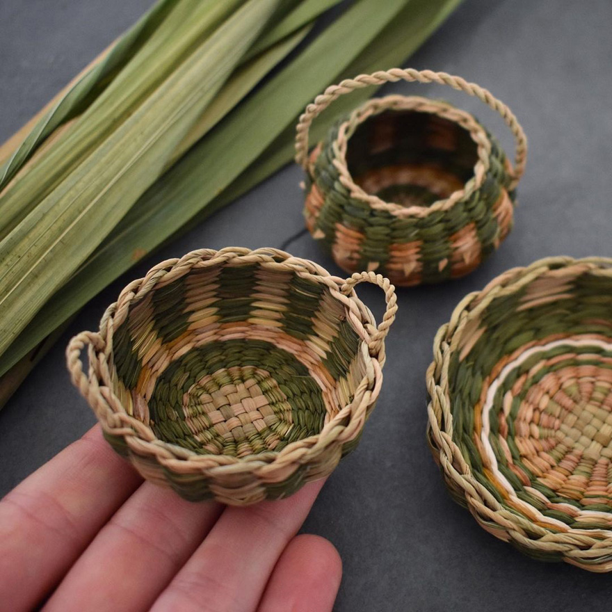 tiny woven baskets,mini woven baskets