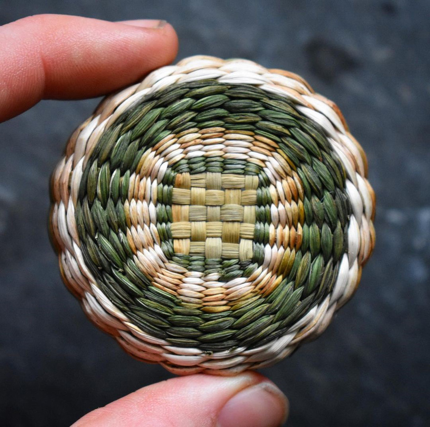 mini baskets,miniature baskets,suzie grieve