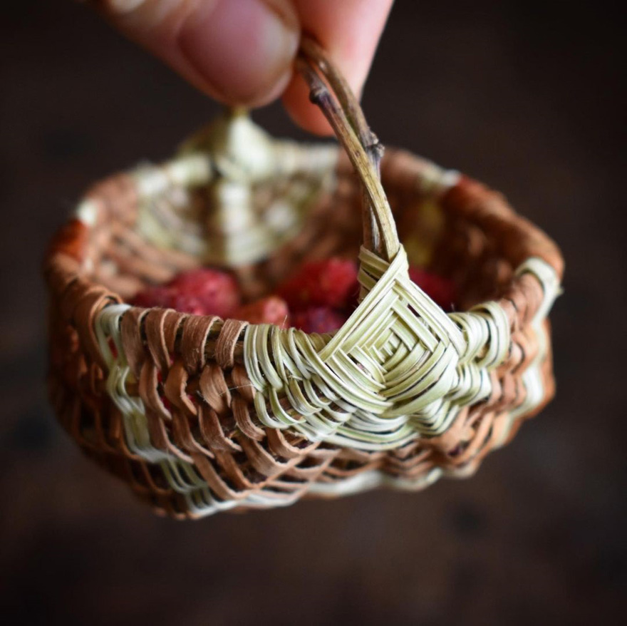 tiny woven baskets,mini woven baskets