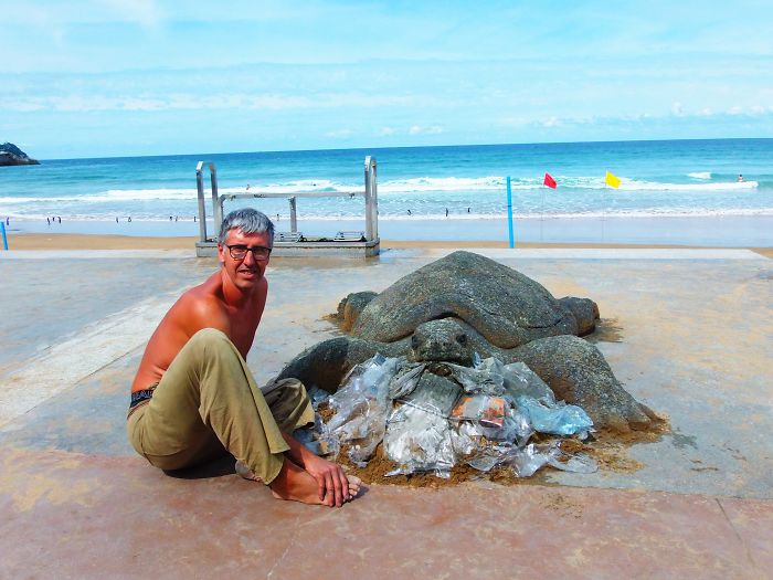 tortoise sand sculpture
