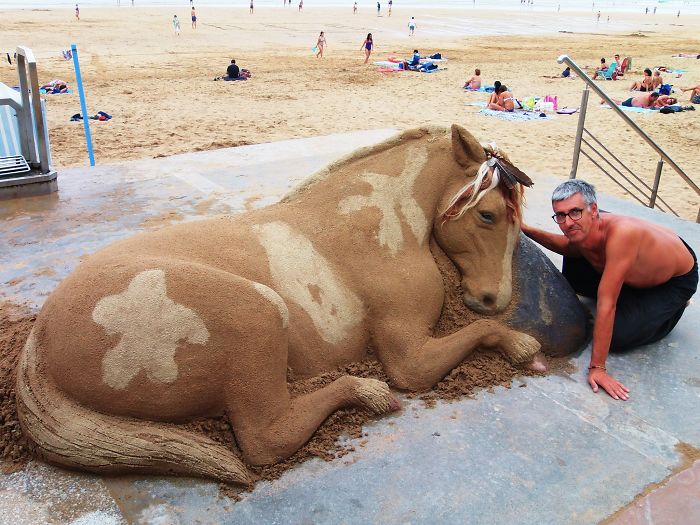 horse sand sculpture